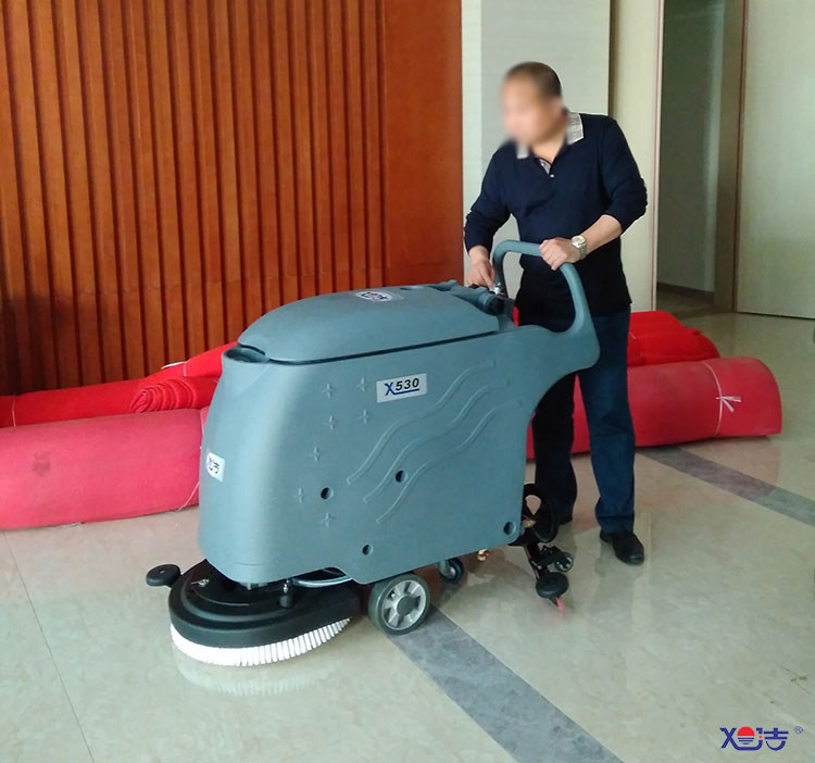 辦公室保潔，環(huán)保無污染無噪音，高效清潔-辦公室洗地機